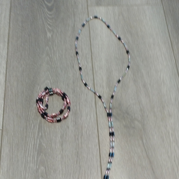 Magnetic Hematite Necklaces - Picture 6 of 9